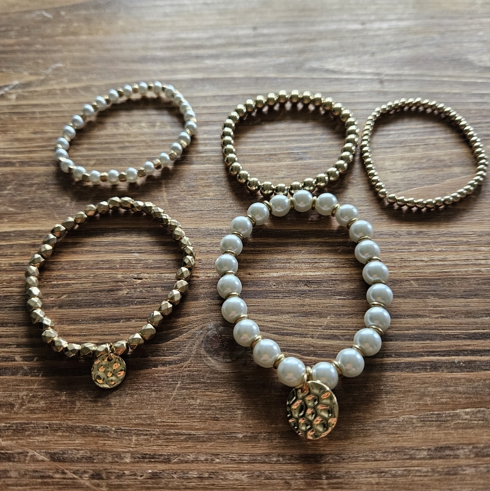 Elegant Gold and Pearl Bracelet Set
